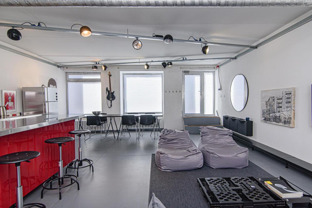Apartment Hidden Submarine *